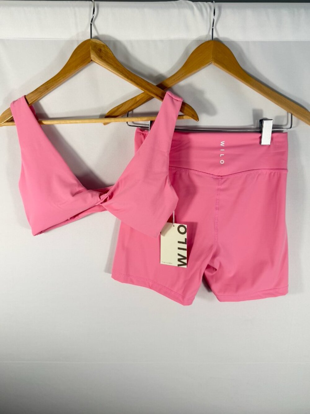 WILO THE LABEL Twist Bra V Waist Shorts Set Bright Pink NWT 2 Piece Workout
